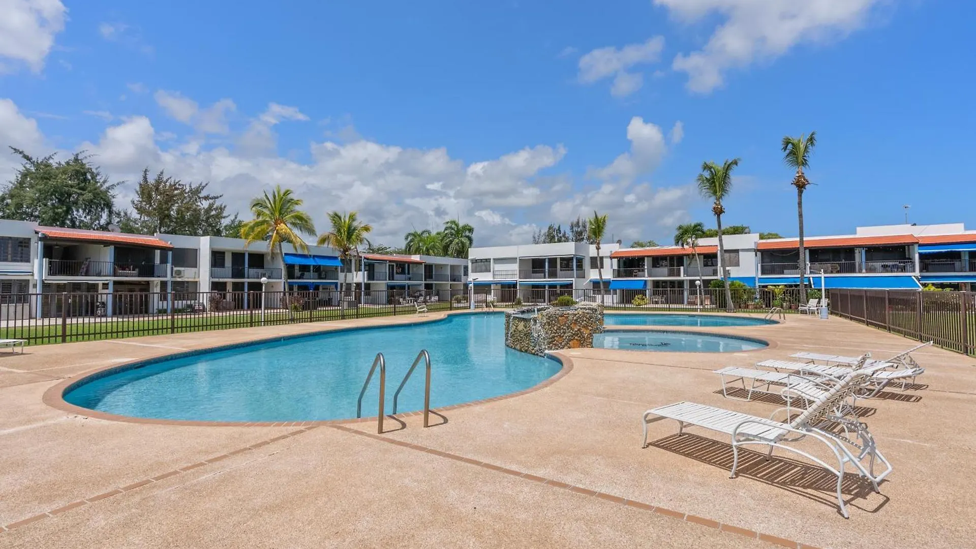 Playas Del Yunque Resort Condo Pools And Beach Access Río Grande Porto Rico